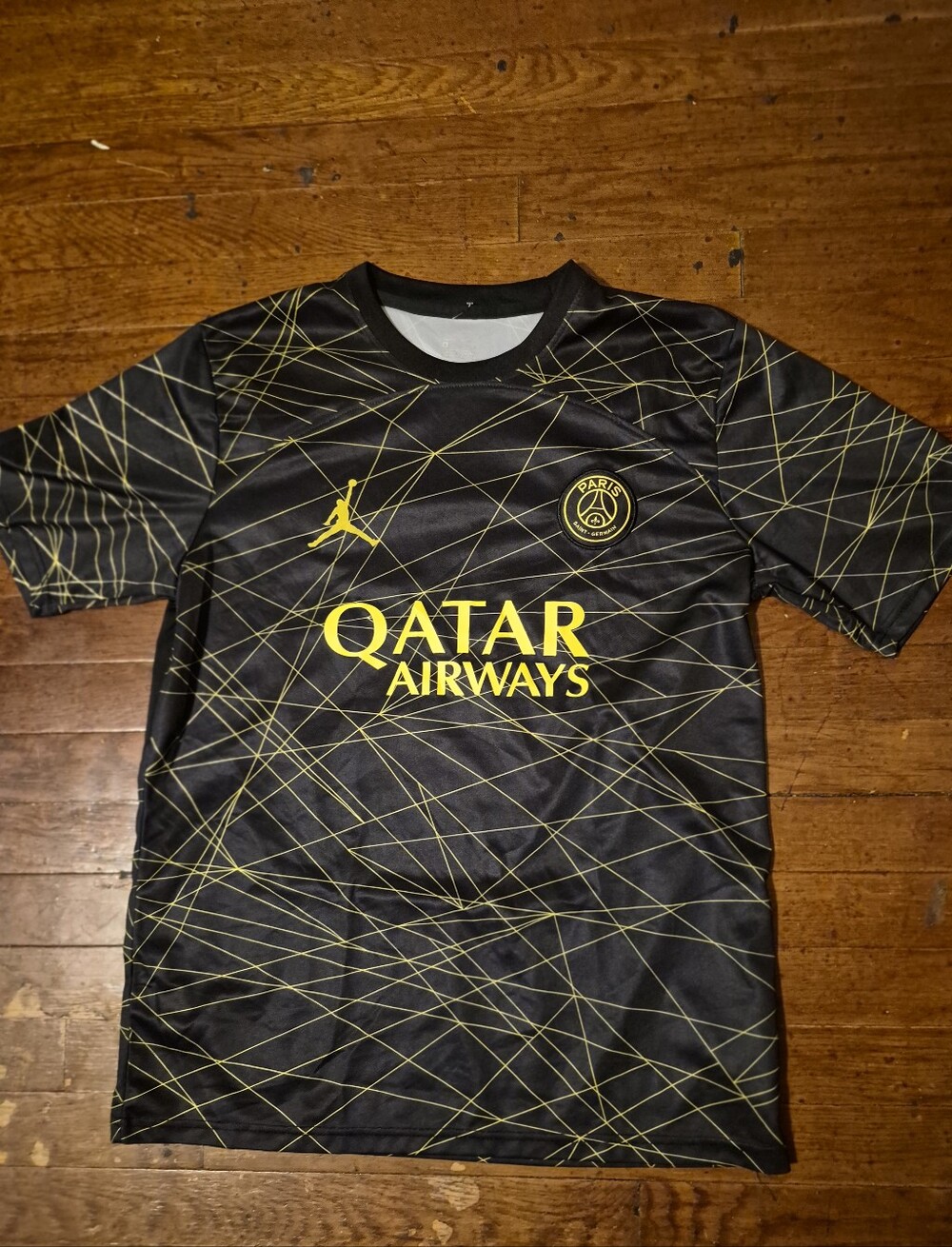 Jordan Nike Mens Sz Large Black & Yellow PSG Qatar Airways Jersey